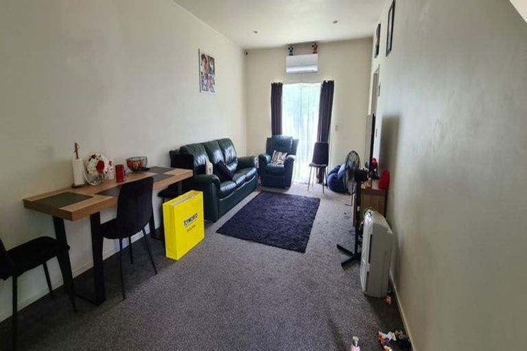 Photo of property in 14 Vitex Lane, Henderson, Auckland, 0612