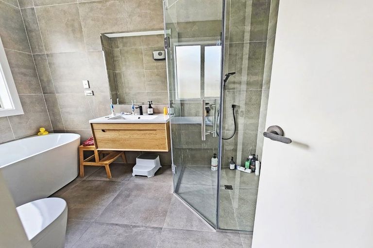 Photo of property in 8 Pukemarino Road, Waimauku, 0812