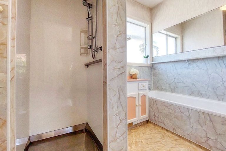 Photo of property in 60 Hargood Street, Woolston, Christchurch, 8062