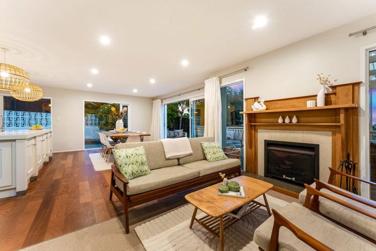 Photo of property in 1a Agathis Avenue, Mairangi Bay, Auckland, 0630
