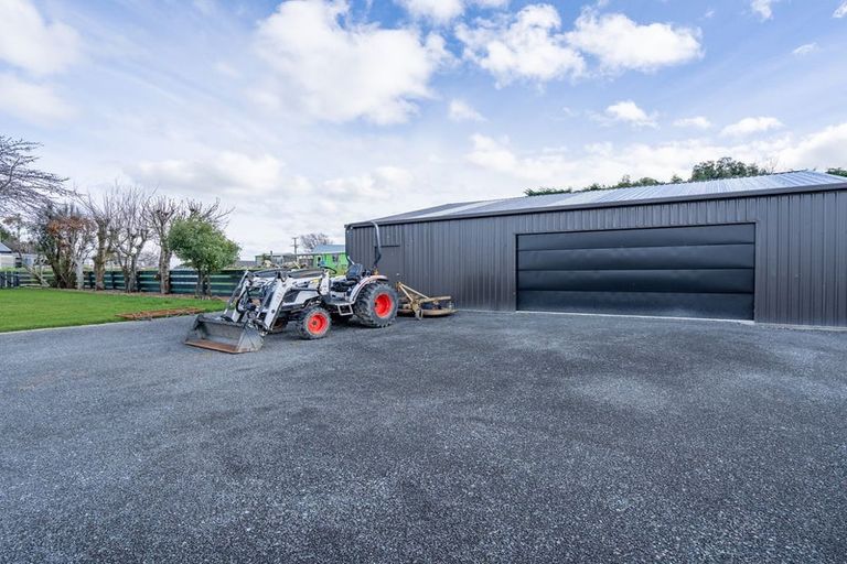 Photo of property in 73 Flora Road East, Makarewa, Invercargill, 9876