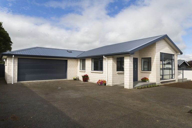 Photo of property in 12a Waterloo Street, Dannevirke, 4930