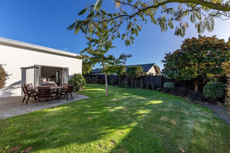 Photo of property in 15 Riverwood Boulevard, Redwood, Christchurch, 8051