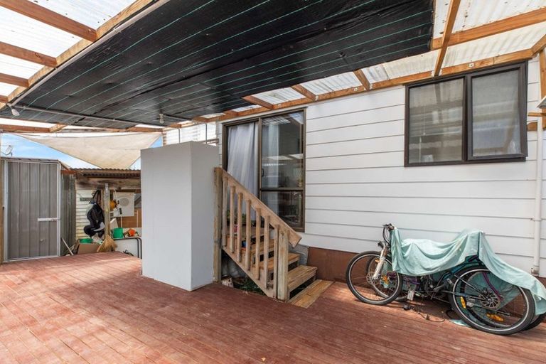 Photo of property in 4 Blanche Way, Half Moon Bay, Auckland, 2012