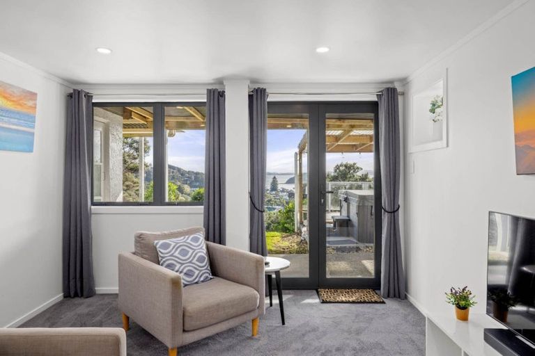 Photo of property in 2 Binnie Street, Paihia, 0200