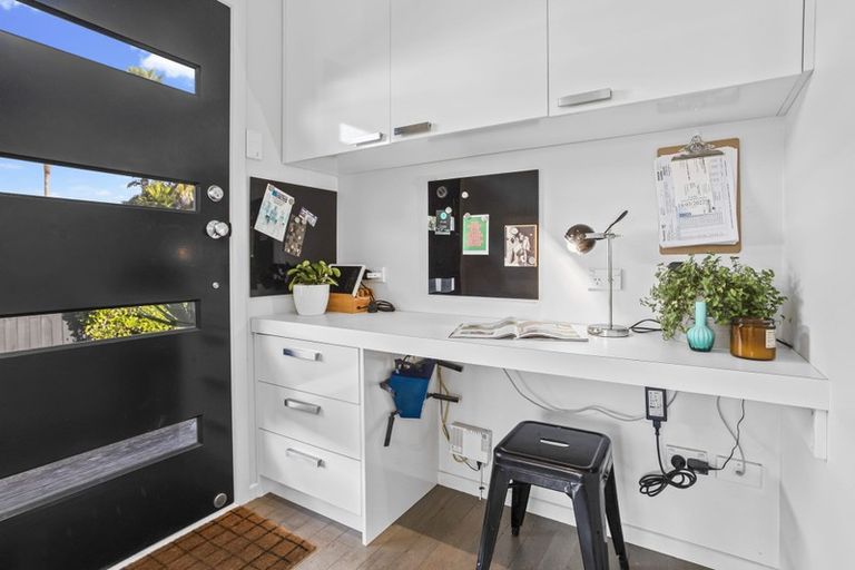 Photo of property in 4 Lynden Avenue, Hillcrest, Auckland, 0627