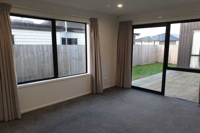 Photo of property in 10 Mutetai Road, Clarks Beach, 2122