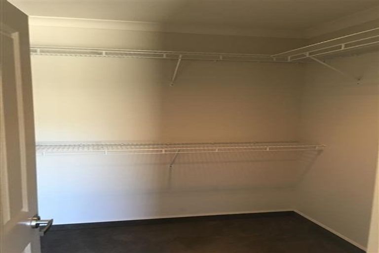 Photo of property in 39 Gandalf Crescent, Paraparaumu, 5032