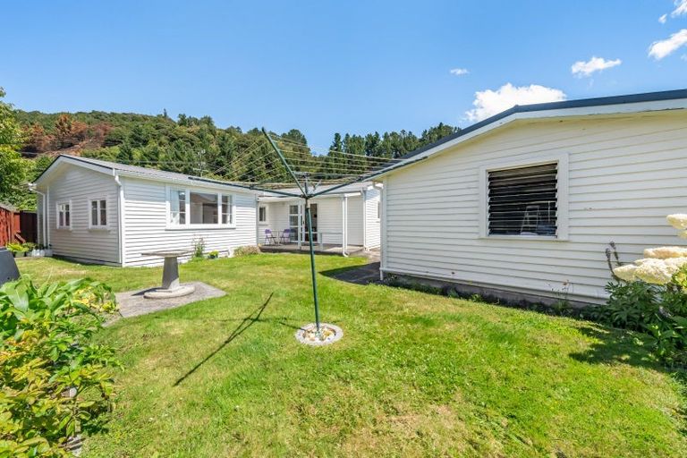 Photo of property in 9 Lane Street, Wallaceville, Upper Hutt, 5018