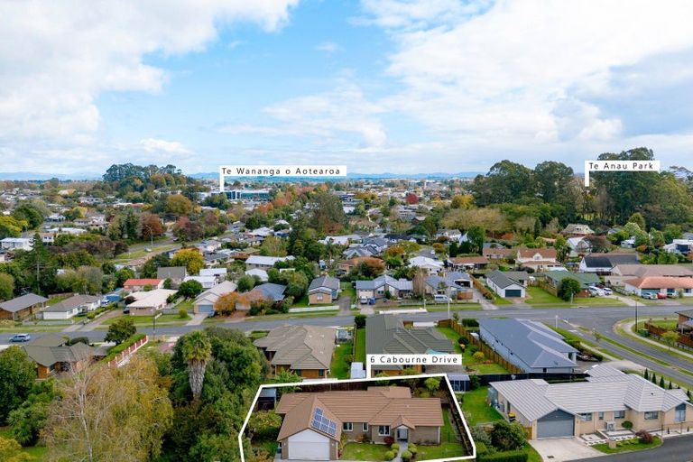 Photo of property in 6 Cabourne Drive, Glenview, Hamilton, 3206