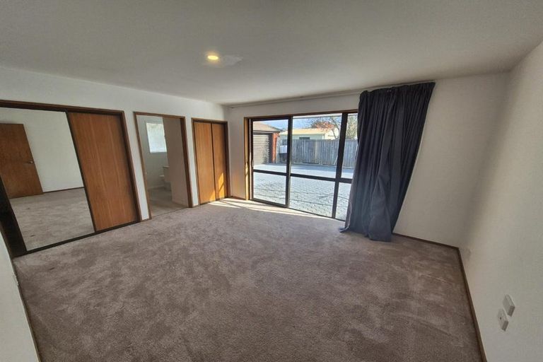 Photo of property in 58 Prestons Road, Redwood, Christchurch, 8051