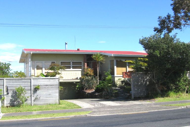 Photo of property in 68a Carlisle Road, Browns Bay, Auckland, 0630