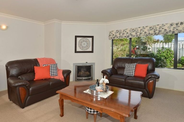 Photo of property in 6 Oxford Avenue, Te Kamo, Whangarei, 0112