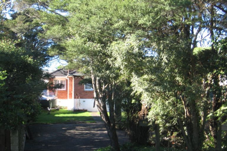 Photo of property in 55 Kaurilands Road, Titirangi, Auckland, 0604