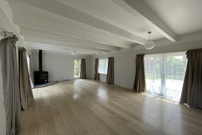 Photo of property in 9 Prudence Place, Oakura, 4314