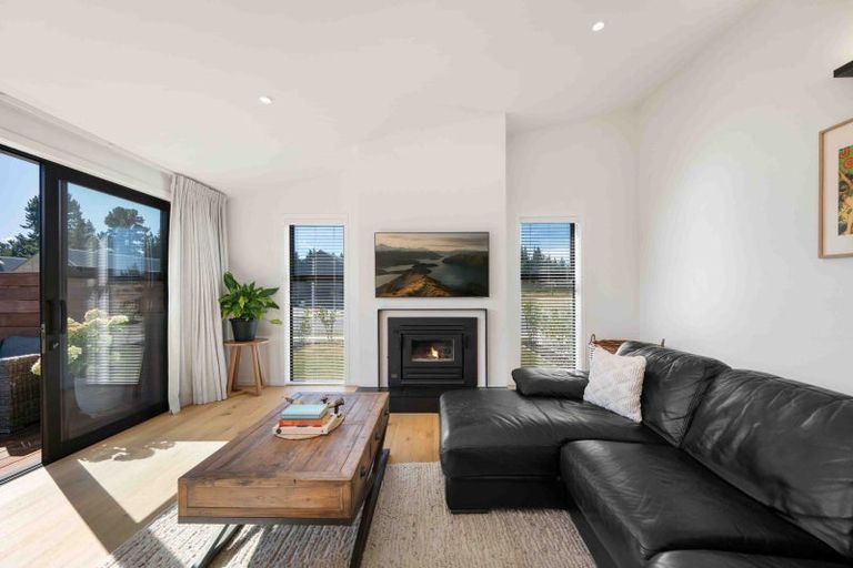 Photo of property in 6 Moonstone Street, Albert Town, 9305