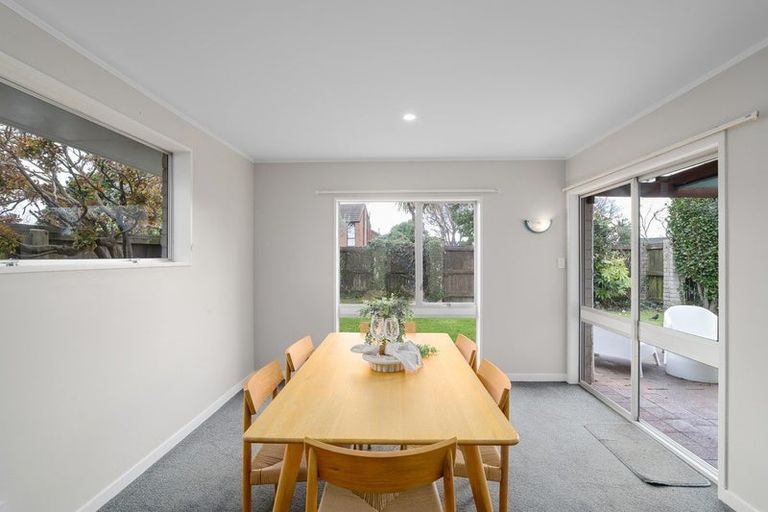 Photo of property in 18 Mendip Place, Casebrook, Christchurch, 8051