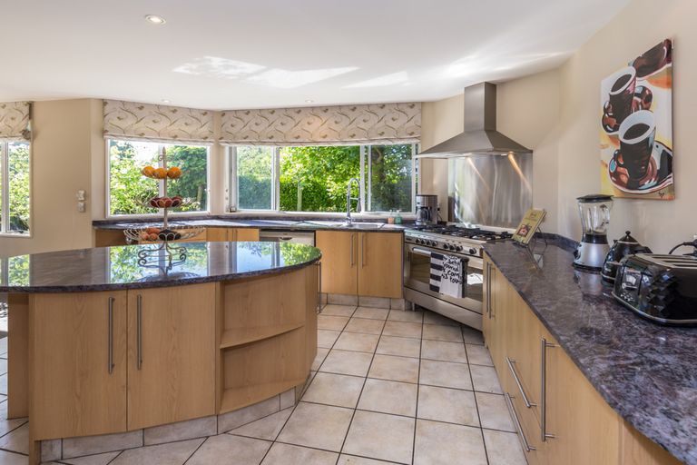 Photo of property in 6 Leabridge Mews, Harewood, Christchurch, 8051