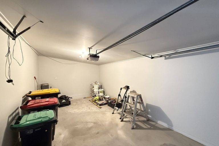 Photo of property in 2 Farm Lane, Parklands, Christchurch, 8083