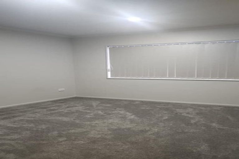 Photo of property in 2/55 Swaffield Road, Papatoetoe, Auckland, 2025