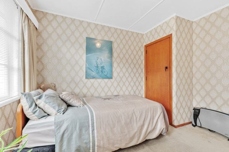 Photo of property in 202 Rata Street, Naenae, Lower Hutt, 5011