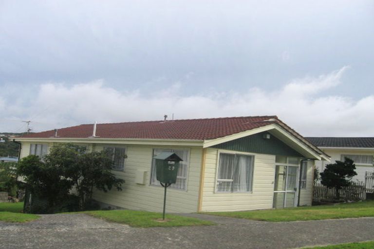 Photo of property in 26 Cypress Drive, Maungaraki, Lower Hutt, 5010