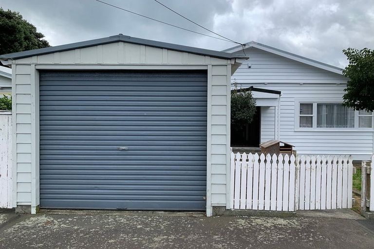 Photo of property in 41 Rotherham Terrace, Miramar, Wellington, 6022