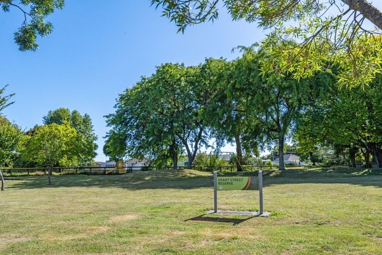 Photo of property in 14 Grant Street, Havelock North, 4130