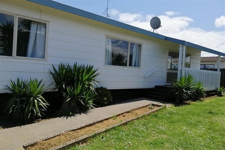 Photo of property in 4/38 Barneys Farm Road, Clendon Park, Auckland, 2103