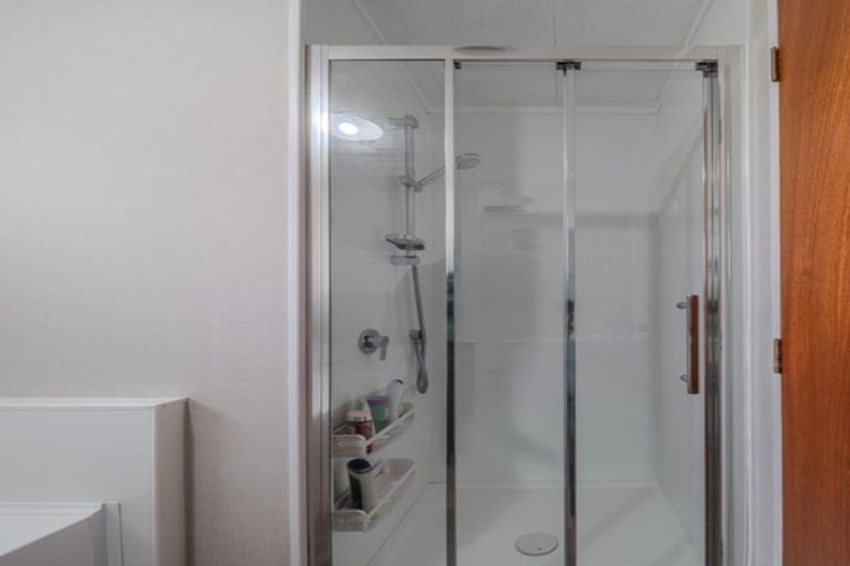 Photo of property in 129 Mclean Street, Woodville, 4920