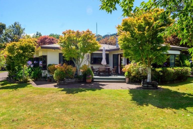 Photo of property in 92d Ward Road, Hamurana, Rotorua, 3097