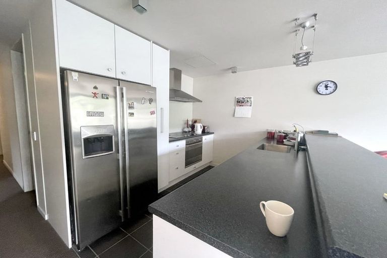 Photo of property in Montreaux Apartments, 5g/164 The Terrace, Wellington Central, Wellington, 6011