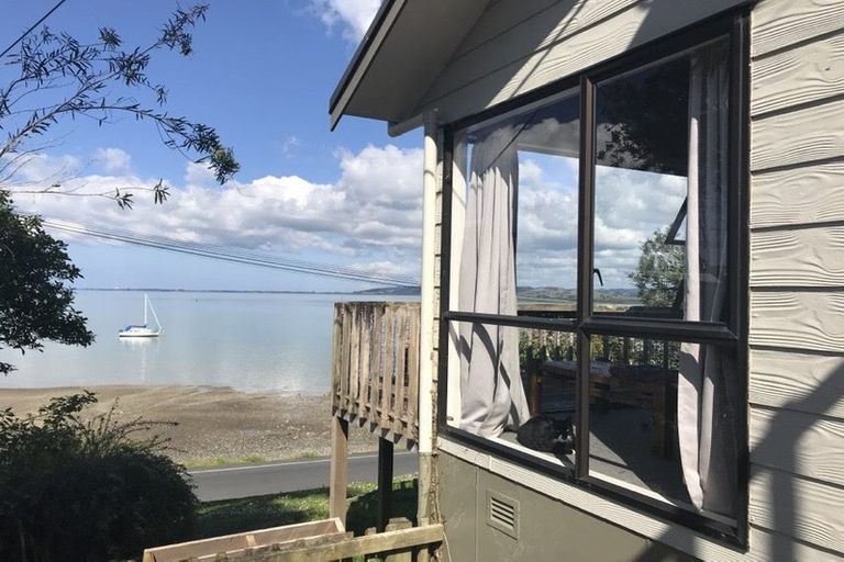 Photo of property in 118 Beach Road, Onerahi, Whangarei, 0110