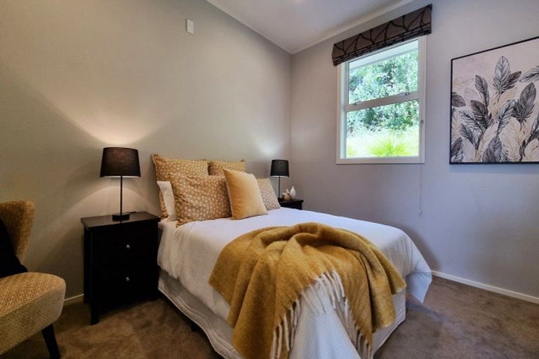 Photo of property in 949 State Highway 16, Waimauku, 0812