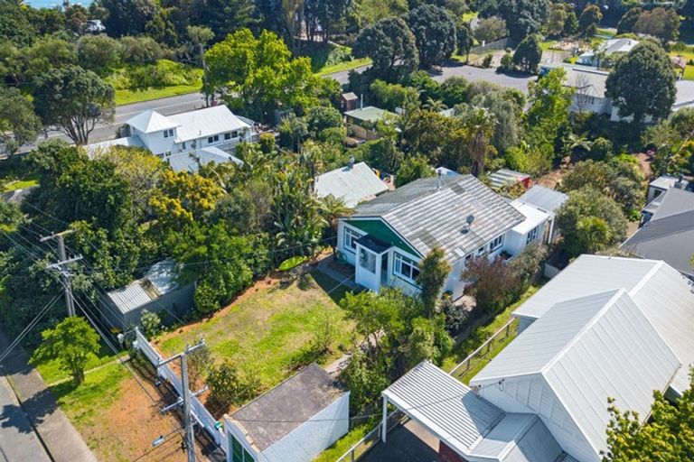 Photo of property in 31 Ocean Road, Paekakariki, 5034