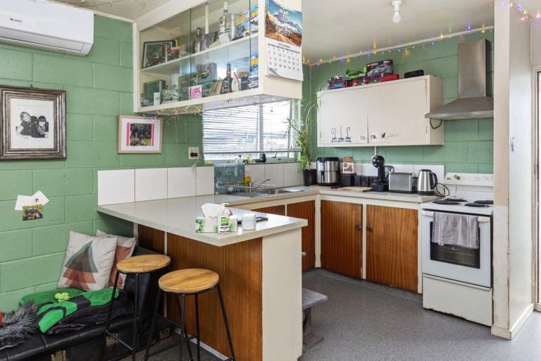 Photo of property in 2/65 Springs Road, Hornby, Christchurch, 8042