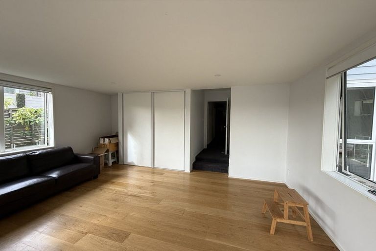 Photo of property in 54e Birkdale Road, Birkdale, Auckland, 0626