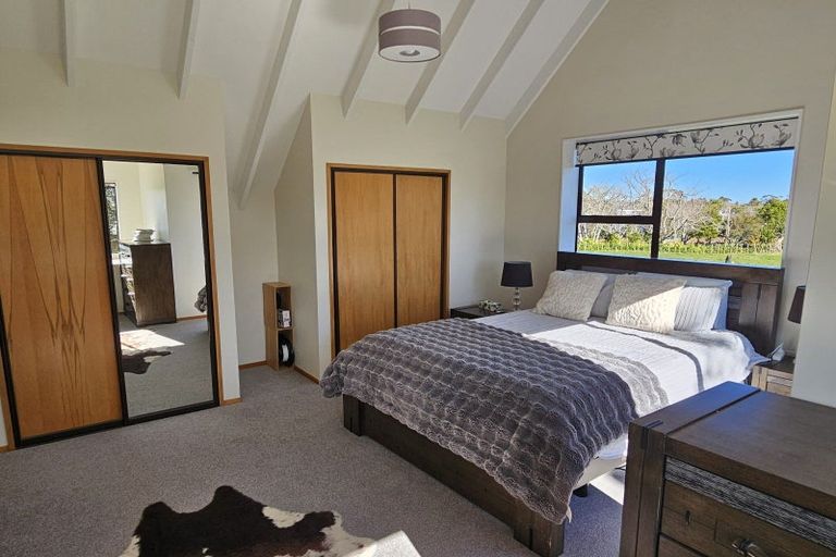 Photo of property in 65 Snodgrass Road, Westport, 7892