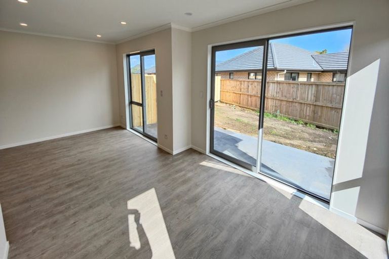 Photo of property in 11/17 North Ridge Drive, Rototuna North, Hamilton, 3281