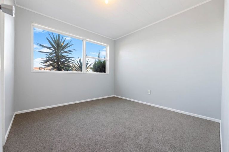 Photo of property in 13 Beachman Grove, Hilltop, Taupo, 3330