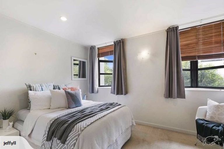 Photo of property in Mendosa Terraces Apartments, 3/9 Ebor Street, Te Aro, Wellington, 6011