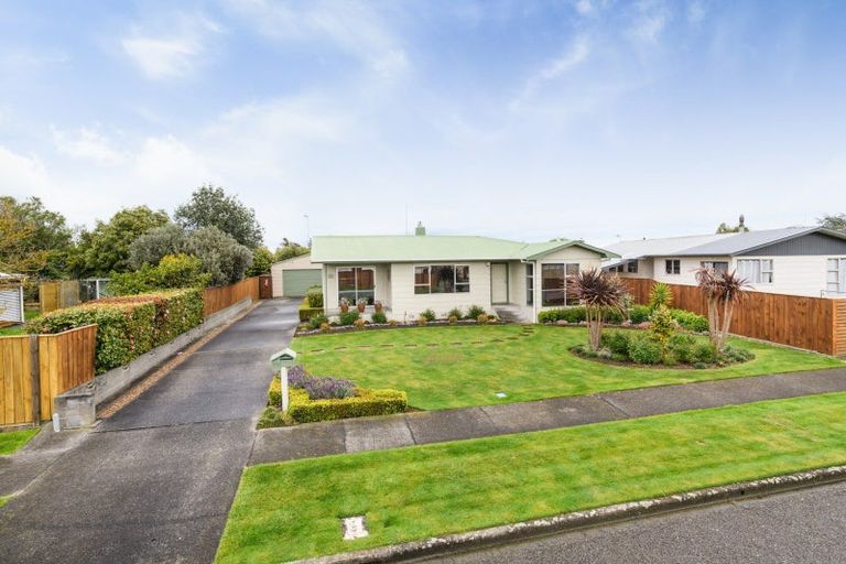Photo of property in 70 Sherwill Street, Feilding, 4702
