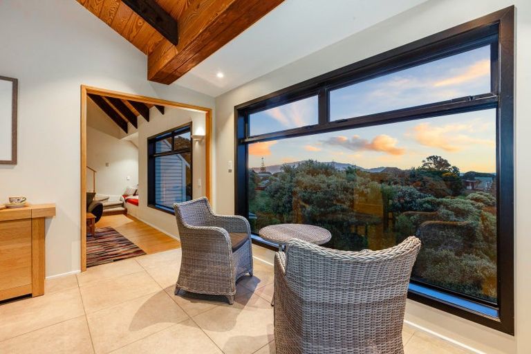 Photo of property in 13 Frances Street, Waikanae Beach, Waikanae, 5036