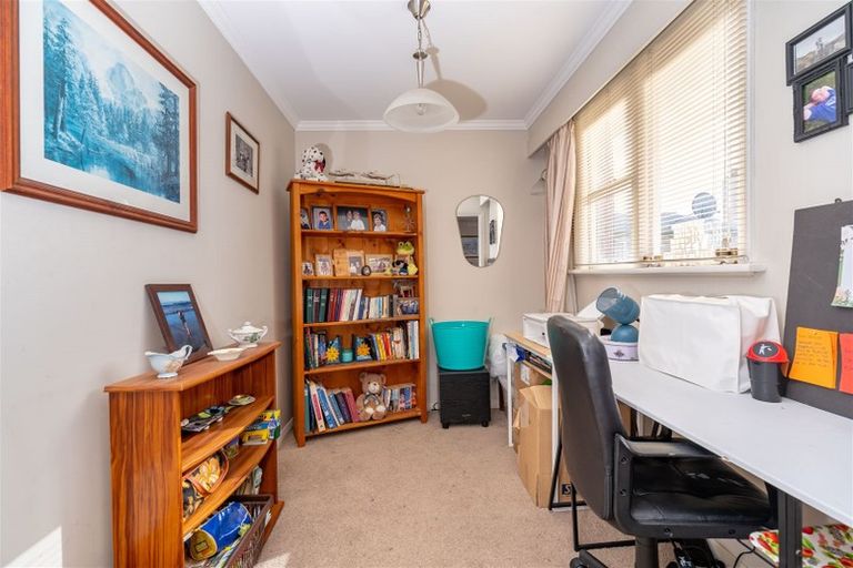 Photo of property in 105 Queens Drive, Saint Kilda, Dunedin, 9012