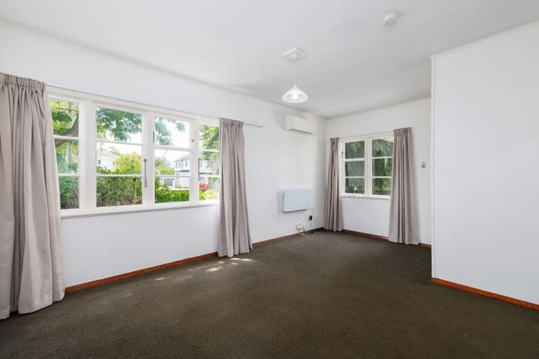 Photo of property in 15 Attlee Crescent, Bryndwr, Christchurch, 8053