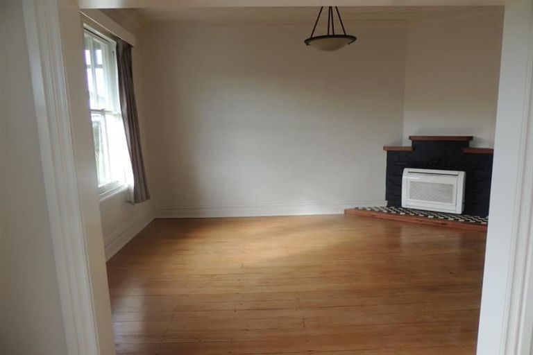 Photo of property in 9 Clyde Road, Bluff Hill, Napier, 4110