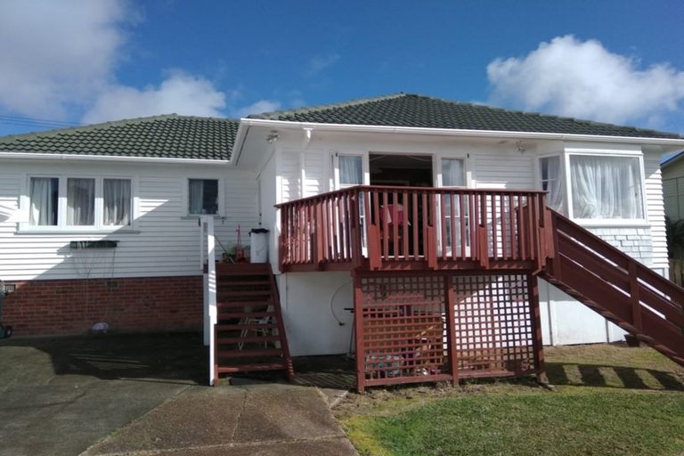 Photo of property in 494 Blockhouse Bay Road, Blockhouse Bay, Auckland, 0600