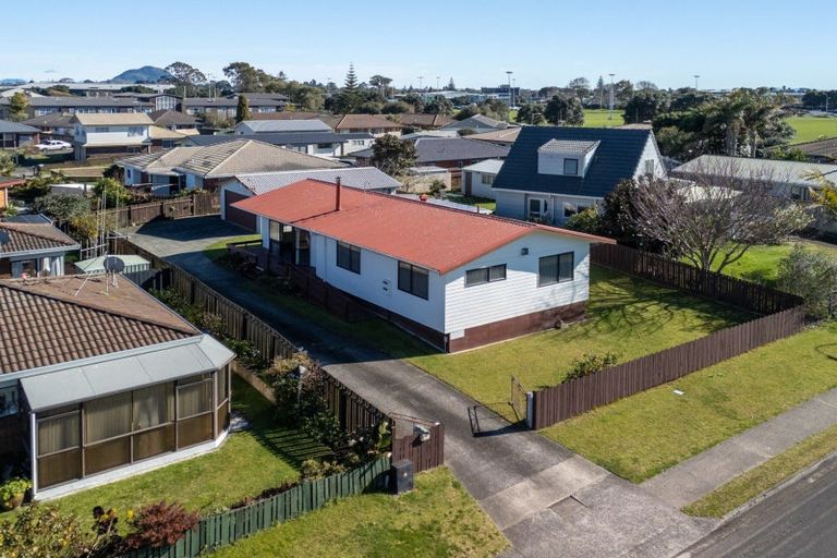 Photo of property in 35 Monowai Street, Mount Maunganui, 3116