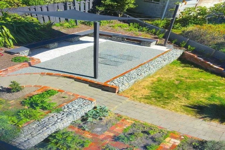 Photo of property in 27 Belleview Terrace, Mount Pleasant, Christchurch, 8081