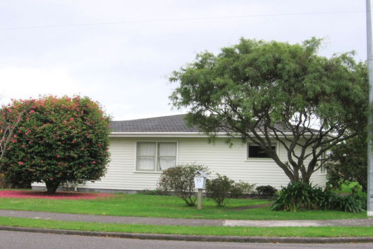 Photo of property in 55 Ngaio Road, Waikanae, 5036